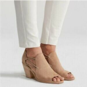 Eileen Fisher Sandal - Strappy & Stacked Heel